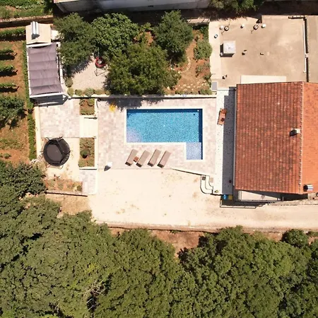 House Tone, Imotski-drum-makarska *
